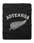 Aotearoa Silver Fern Sherpa Fleece Blanket | New Zealand Maori Koru Design