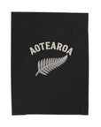Aotearoa Fern Velveteen Plush Blanket | Silver Fern New Zealand